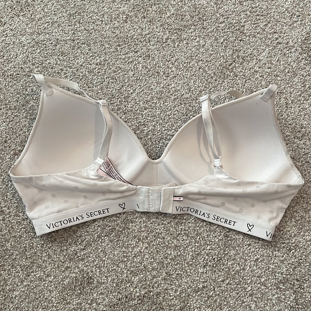 Victoria Secret bra - Picture 2 of 3